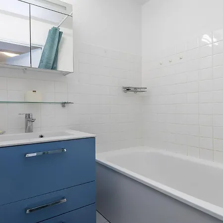 Apartment Santa Monica 2- 144e- Jardin- 4 Pers